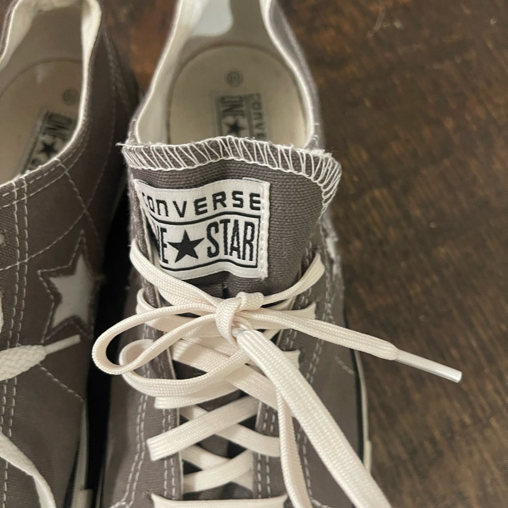 Converse - Picture 2 of 6